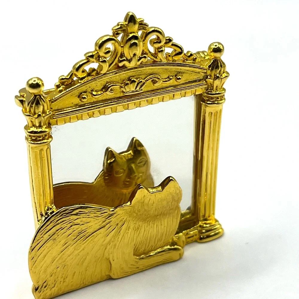 JJ Jonette ornate gold